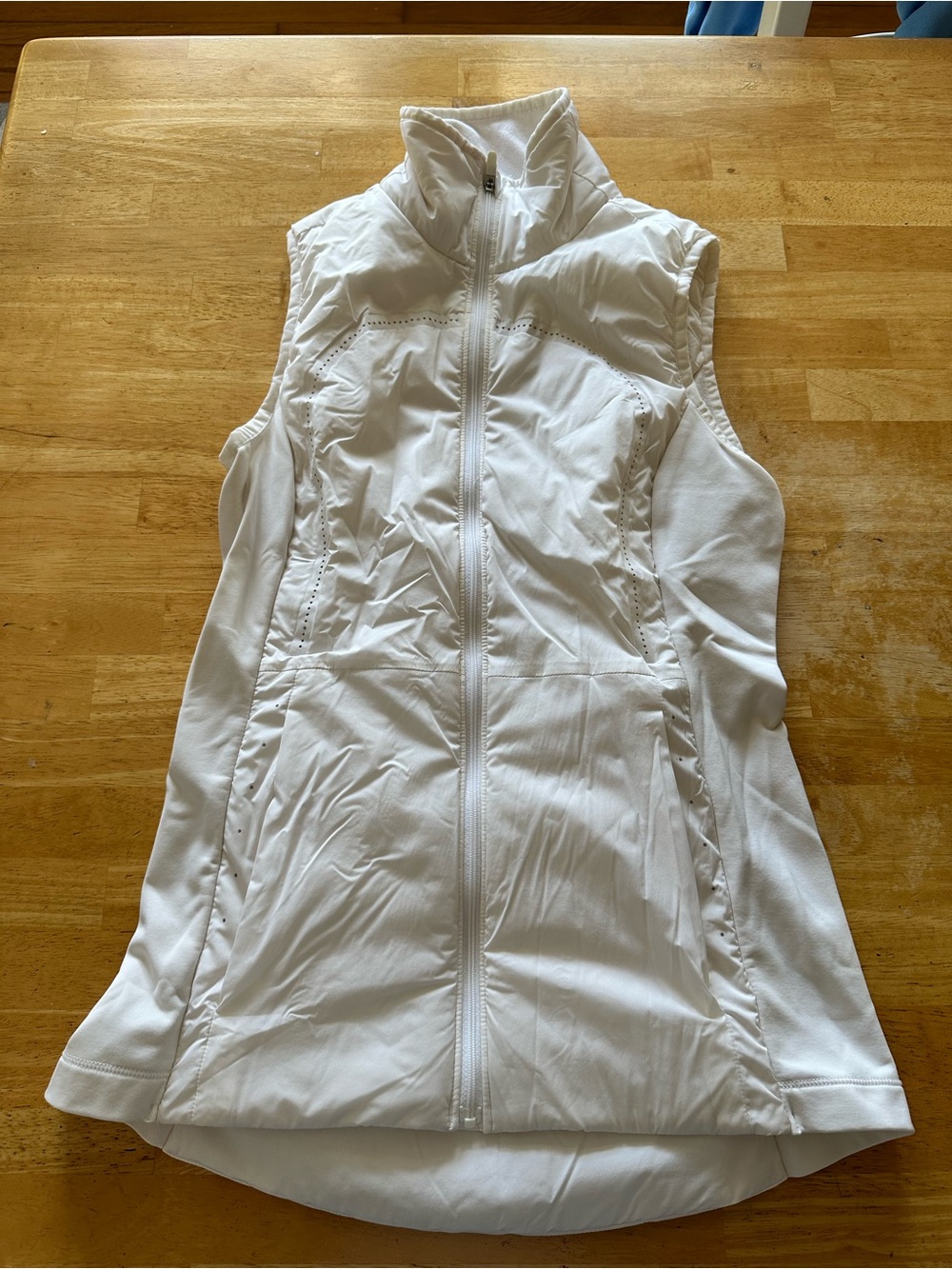 Lululemon puffer vest size 4